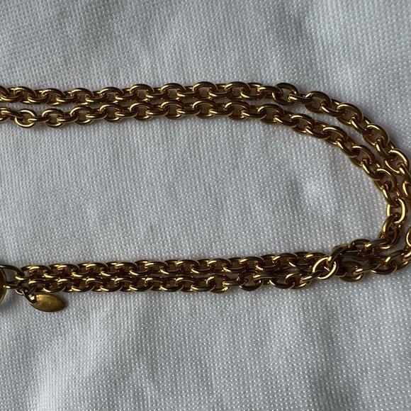 Chanel Woven/Quilted (Matelassé) CC Pendant Necklace—Rope Twist CC Pendant - Picture 4 of 6
